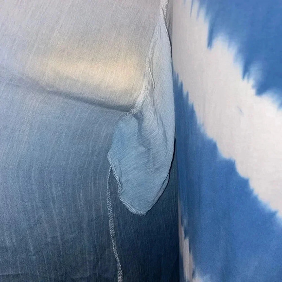 LONG BREAK AWAY BUTTON DOWN TOP WITH POCKETS BLUE DENIM/WHITE RAYON SIZE MEDIUM - Picture 5 of 15